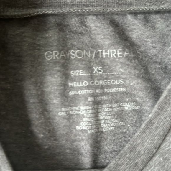 Don’t Stop Believing- XS holiday tee - Picture 2 of 3